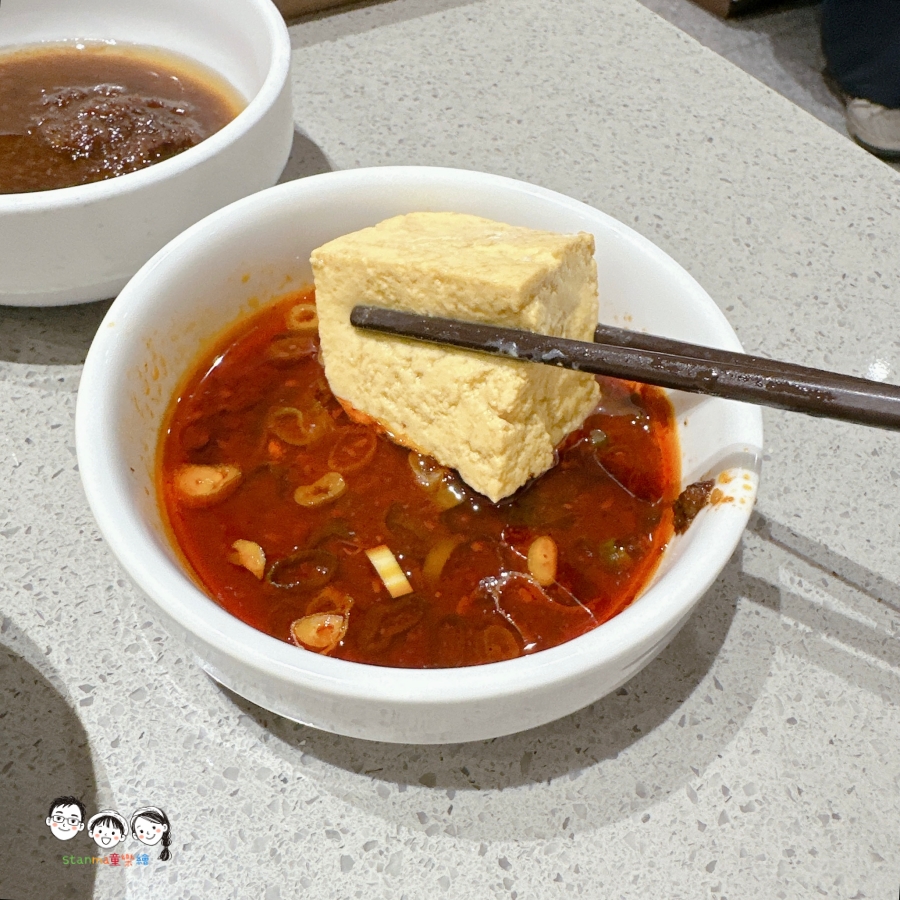 海底撈居然能這樣省!商業午餐399元限時6月底優惠中、生日應景活動/學生優惠疊加,邊看變臉邊托育簡直太享受! - 第8張圖 海底撈居然能這樣省!商業午餐399元限時6月底優惠中、生日應景活動/學生優惠疊加,邊看變臉邊托育簡直太享受!