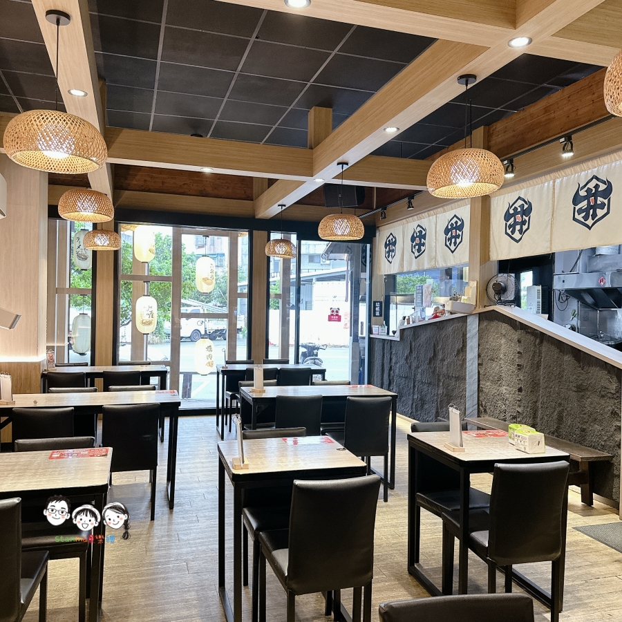 精選小菜大方送 鹹甜無限循環！現炙燒6盎司丼飯大口吃，連雞湯、愛玉、餅乾居然全免費續！